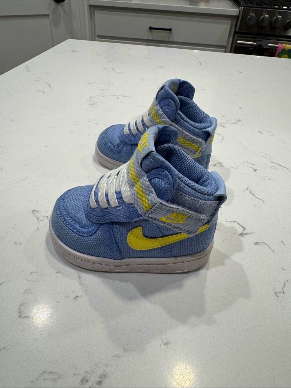 Nike Court Borough Mid 2 BABY Size 3C Toddler Shoes